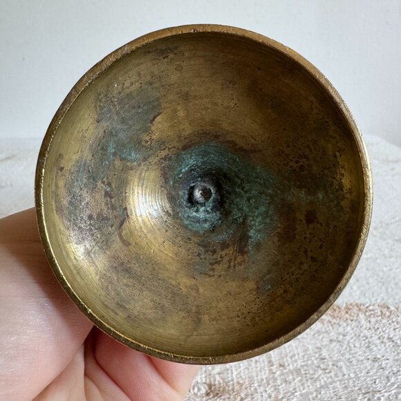 Vintage Brass Vase with Decorative Detailing - Made in India - Picture 6 of 8